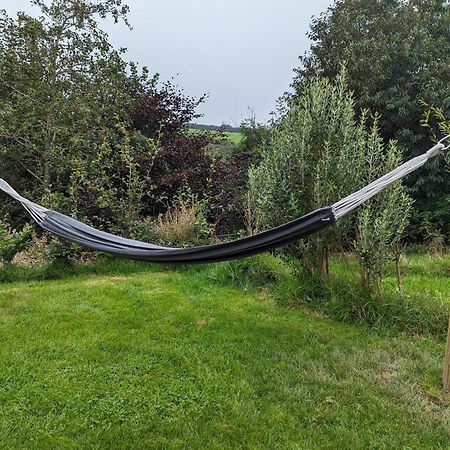 Luxury Glamping Cabin With Outdoor Bath On Cornish Flower Farm 트루로 외부 사진